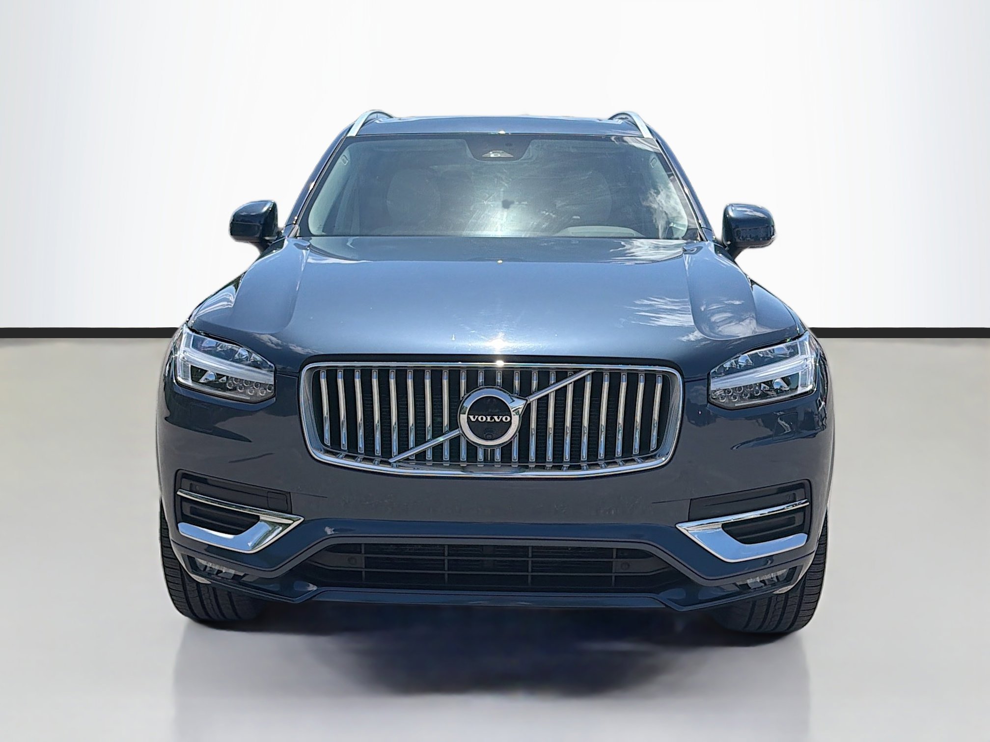 Used 2023 Volvo XC90 B6 Plus AWD/4WD image 8