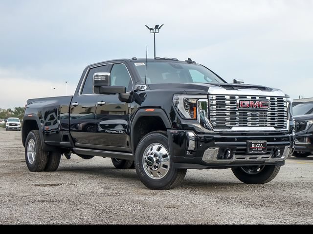 New 2026 GMC Sierra 3500 Denali w/ Technology Package AWD/4WD image 2