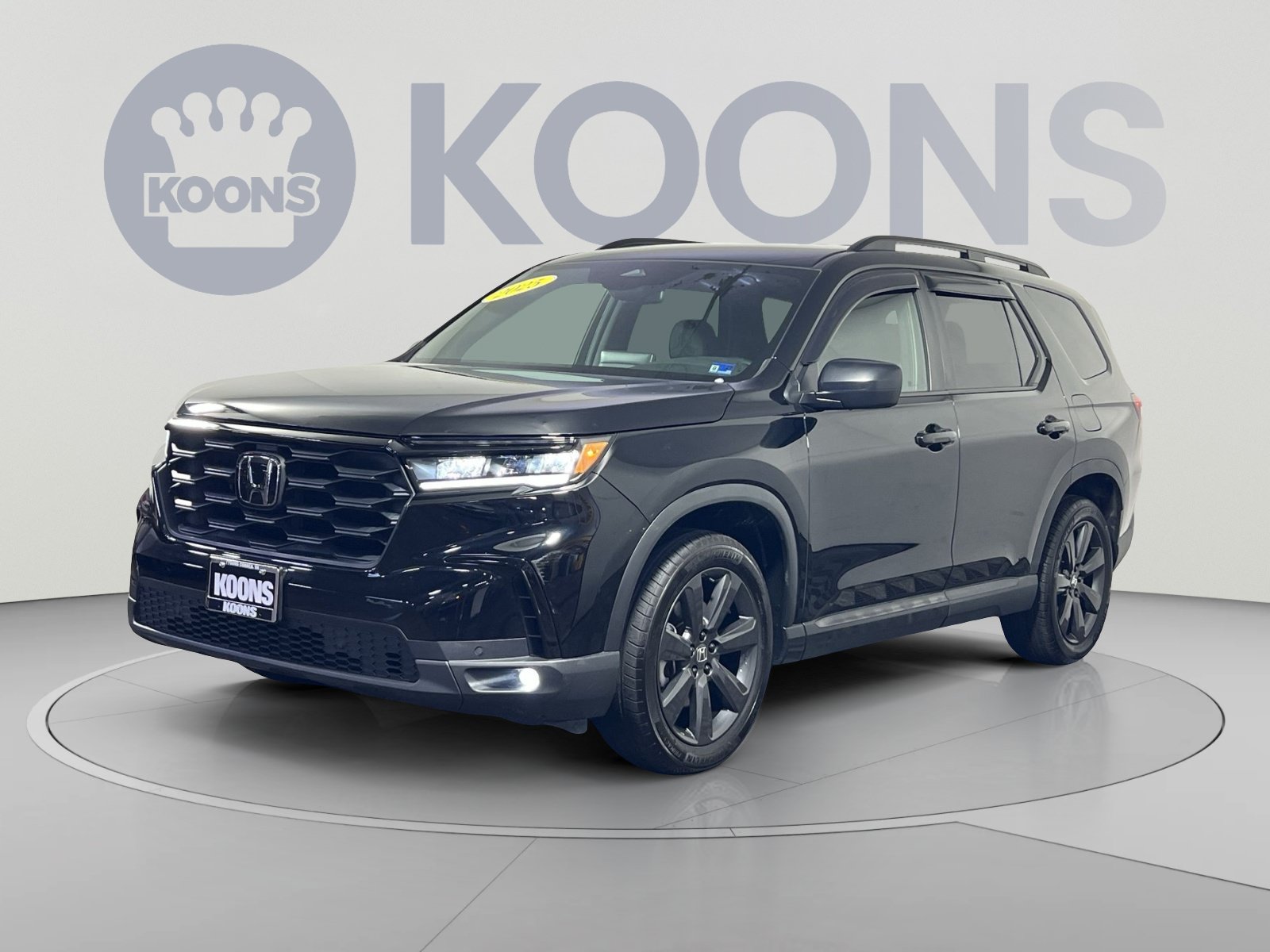 Used 2025 Honda Pilot Sport