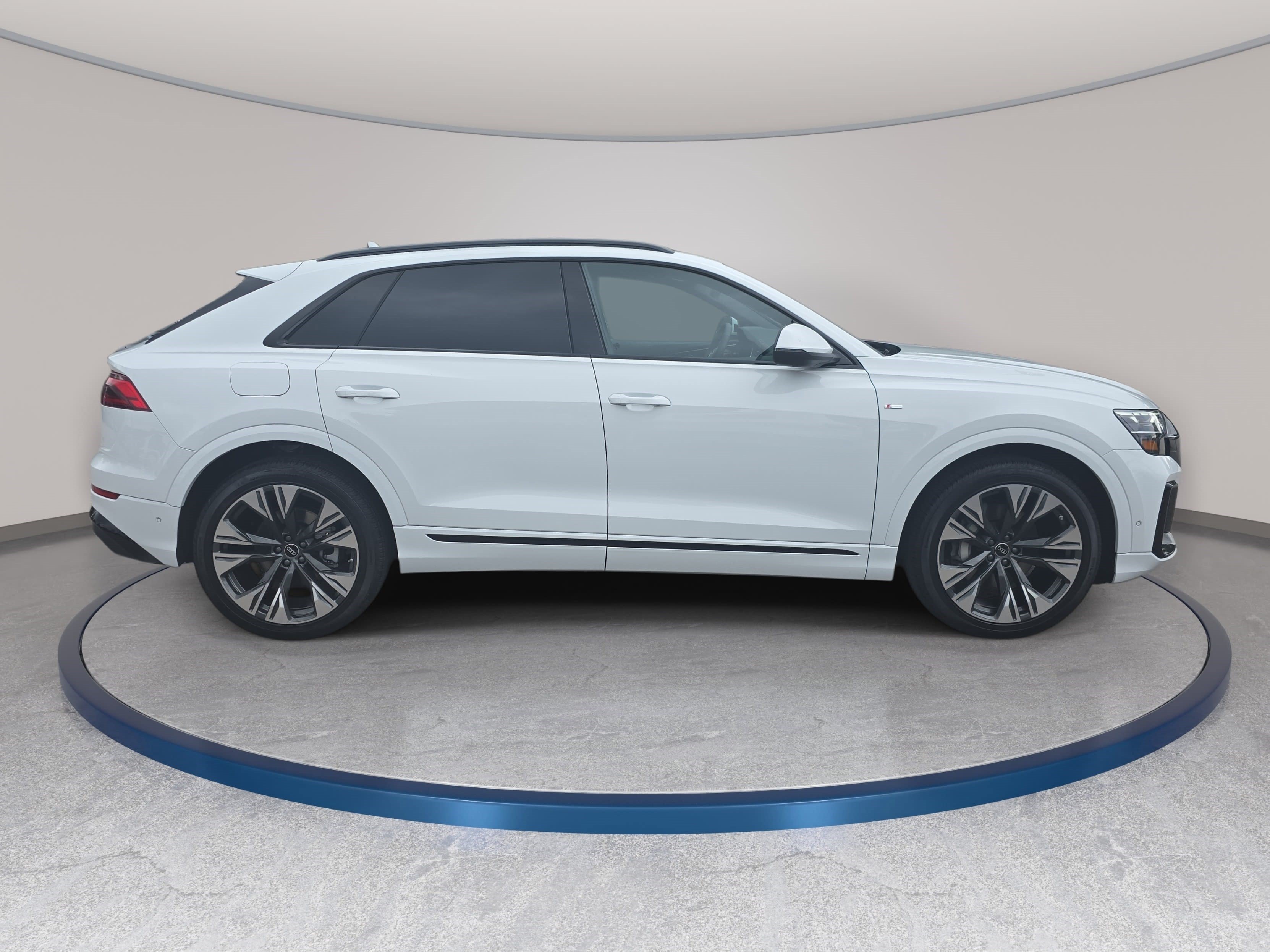 New 2027 Audi Q8 Premium Plus AWD/4WD image 4