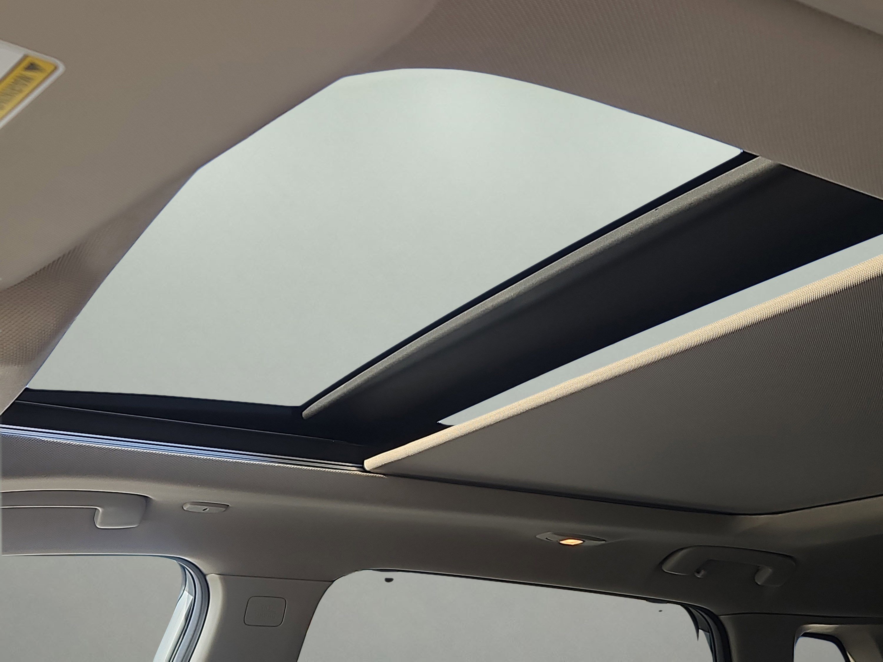 Used 2023 Nissan Rogue SL w/ SL Premium Package image 8