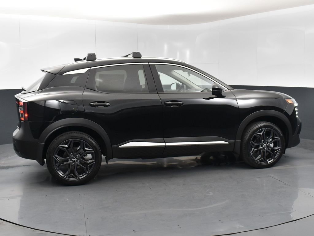 New 2026 Nissan Kicks SR w/ SR Premium Package image 8