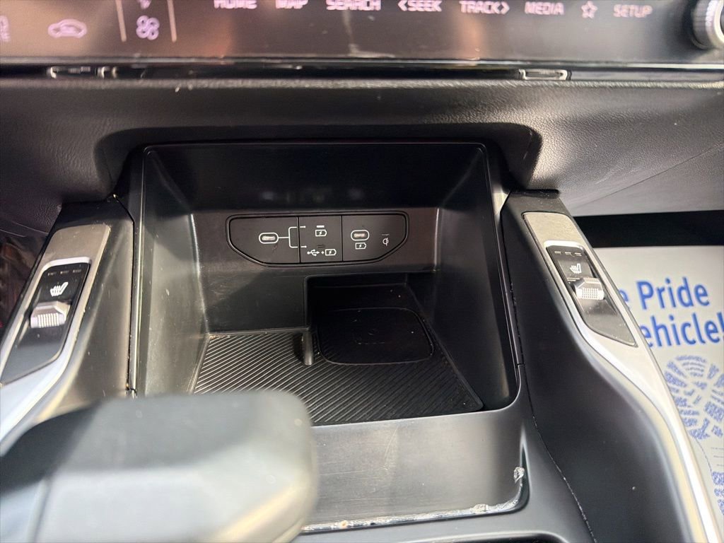 Used 2024 Kia Sorento S image 22