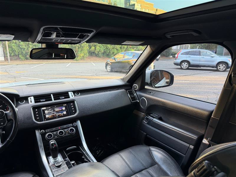 Used 2016 Land Rover Range Rover Sport HSE AWD/4WD image 32