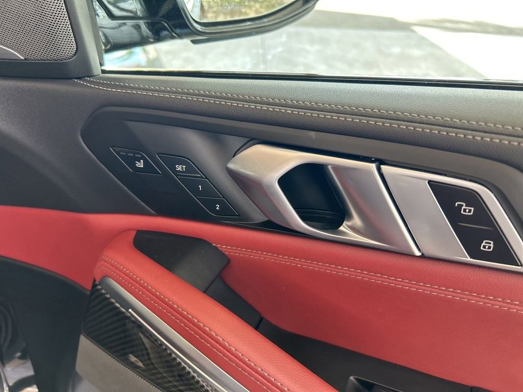 Used 2024 BMW X6 M60i image 29