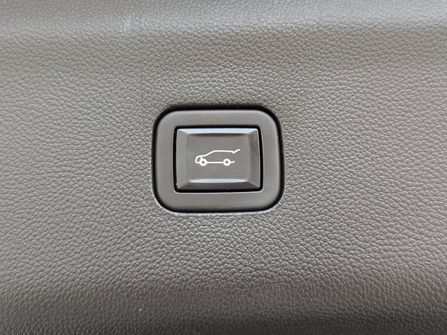 Certified 2021 Buick Enclave Avenir w/ Avenir Technology Package image 12