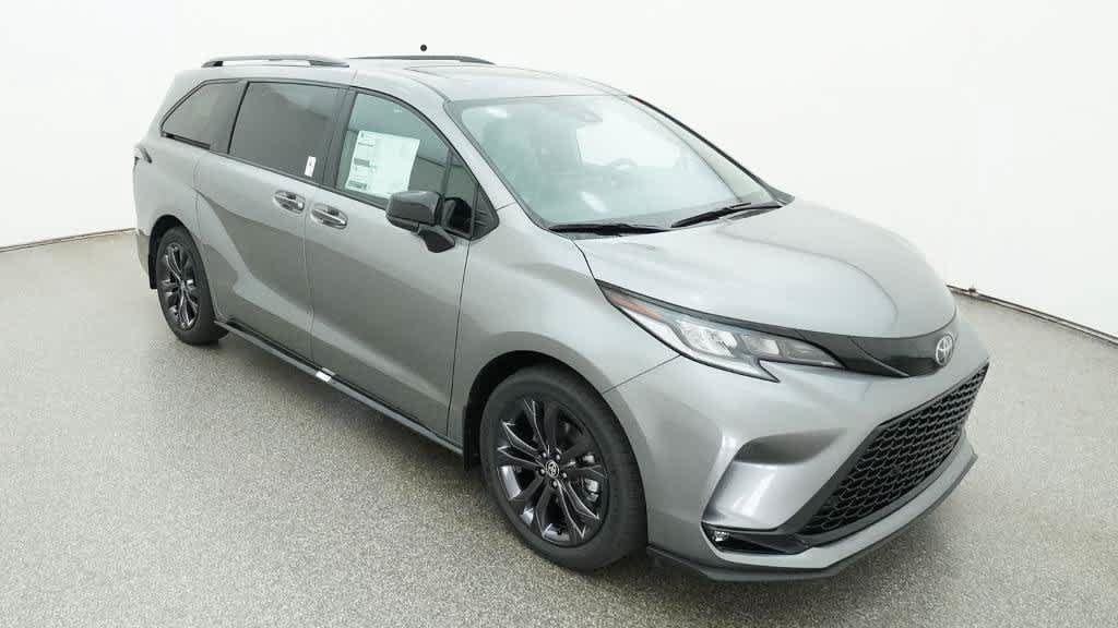 New 2026 Toyota Sienna XSE FWD image 16