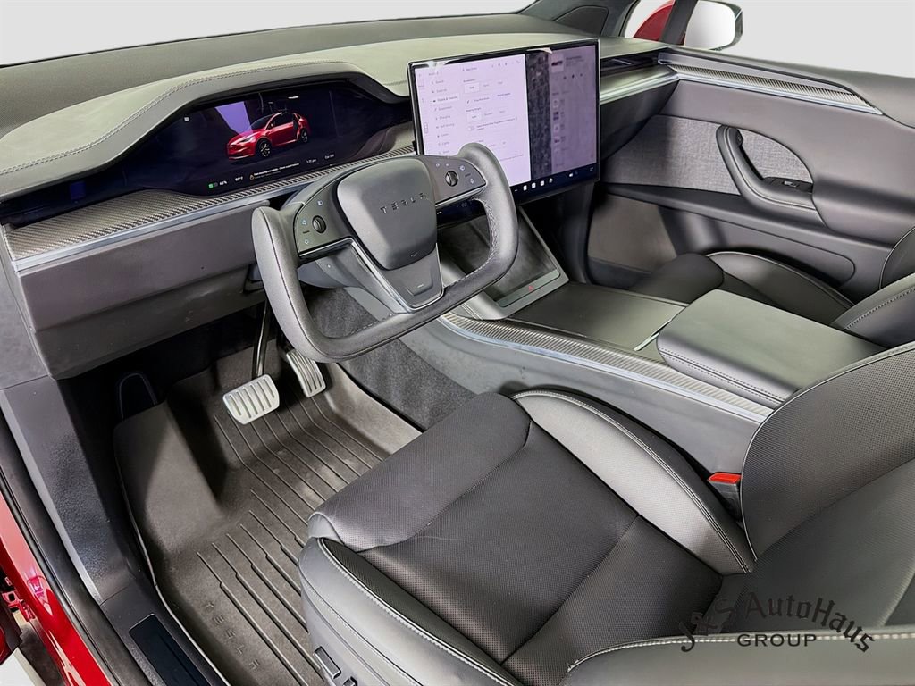 Used 2023 Tesla Model X Plaid image 9