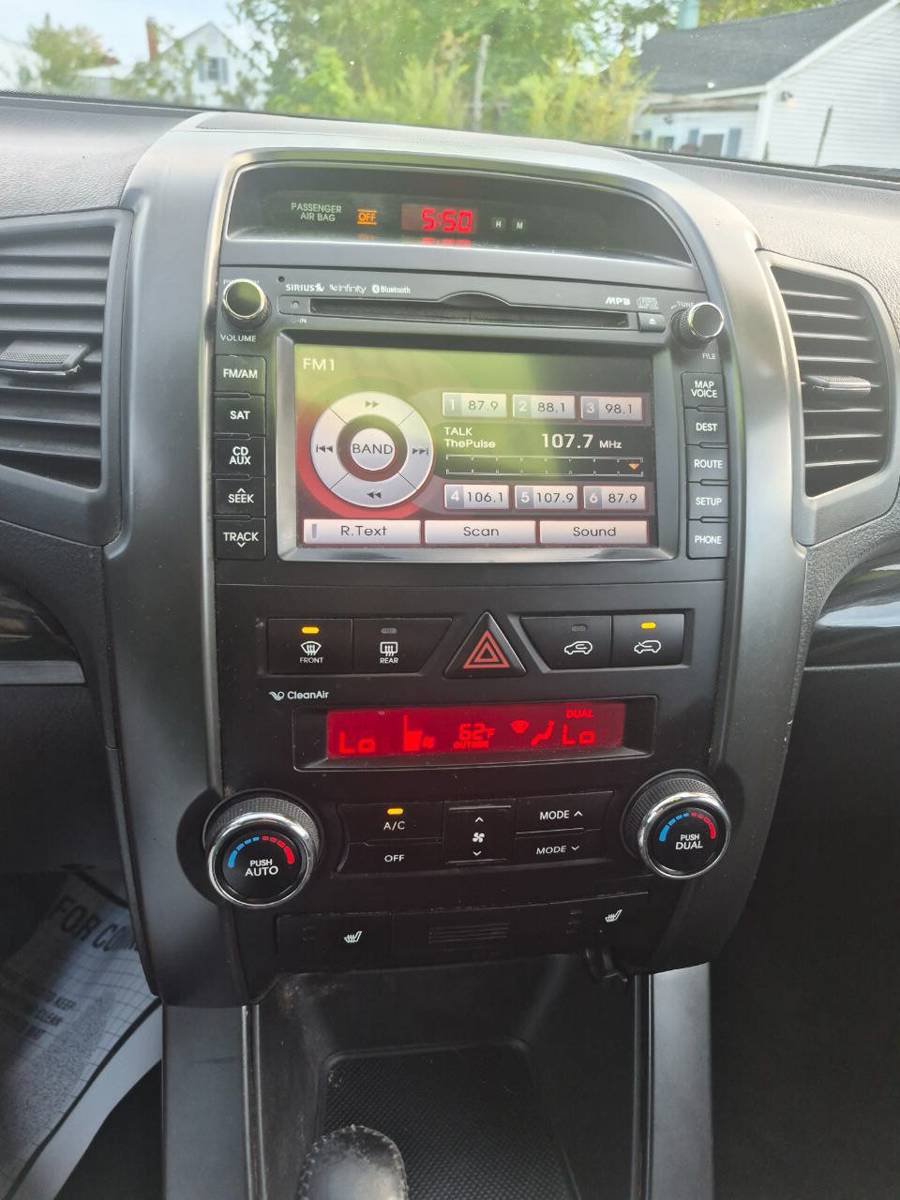 Used 2012 Kia Sorento EX w/ Premium Plus Pkg AWD/4WD image 17