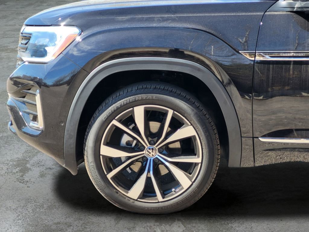 New 2025 Volkswagen Atlas Cross Sport SEL Premium R-Line AWD/4WD image 18