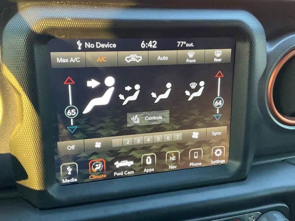 Used 2022 Jeep Gladiator Mojave w/ Cold Weather Group image 20