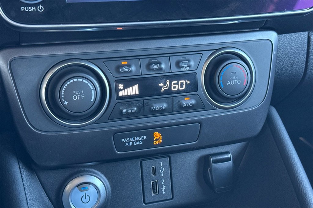 Used 2023 Nissan Leaf S image 19