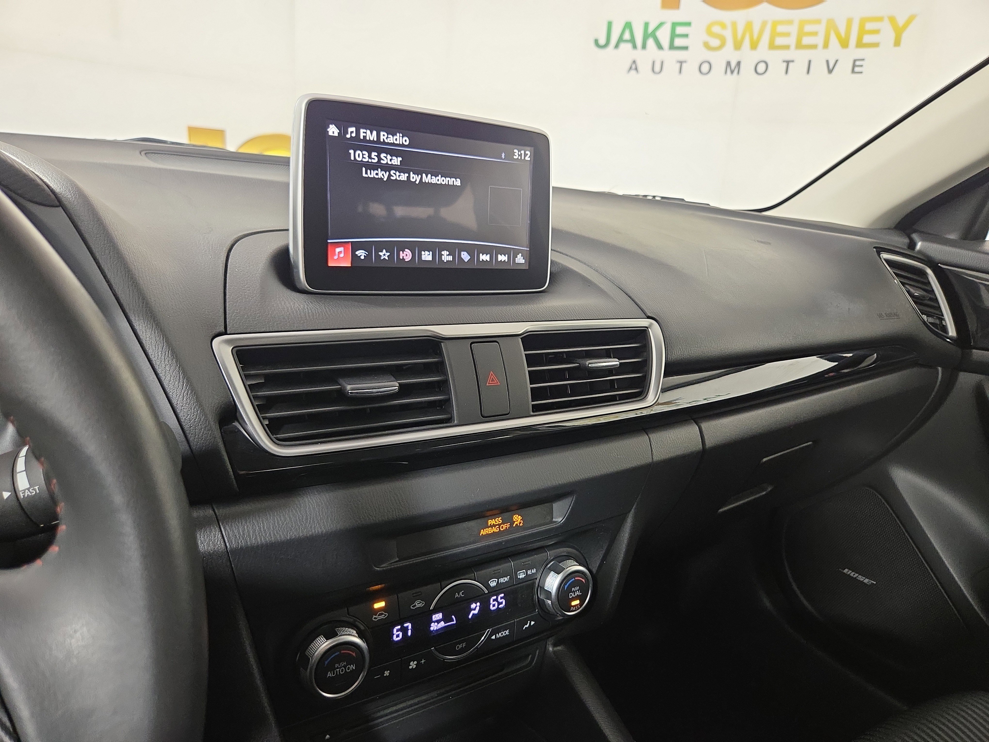 Used 2014 MAZDA MAZDA3 i Touring w/ Technology Package image 21