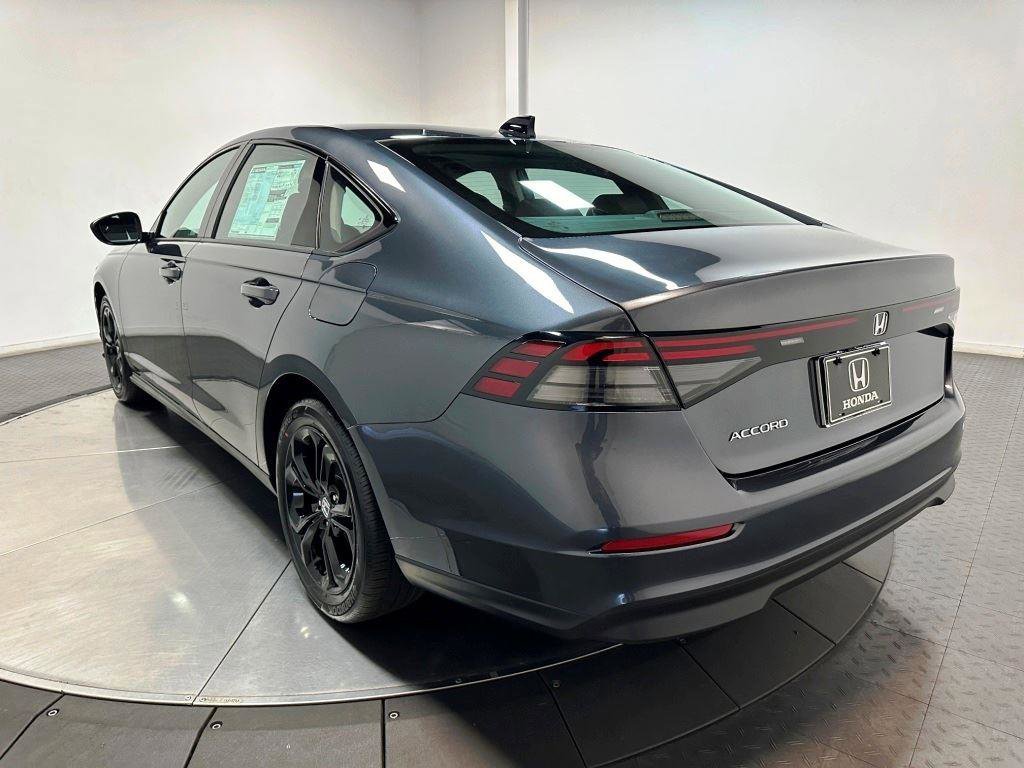New 2025 Honda Accord SE image 6