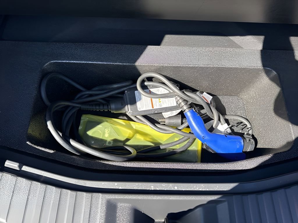 Used 2023 Subaru Solterra AWD image 32