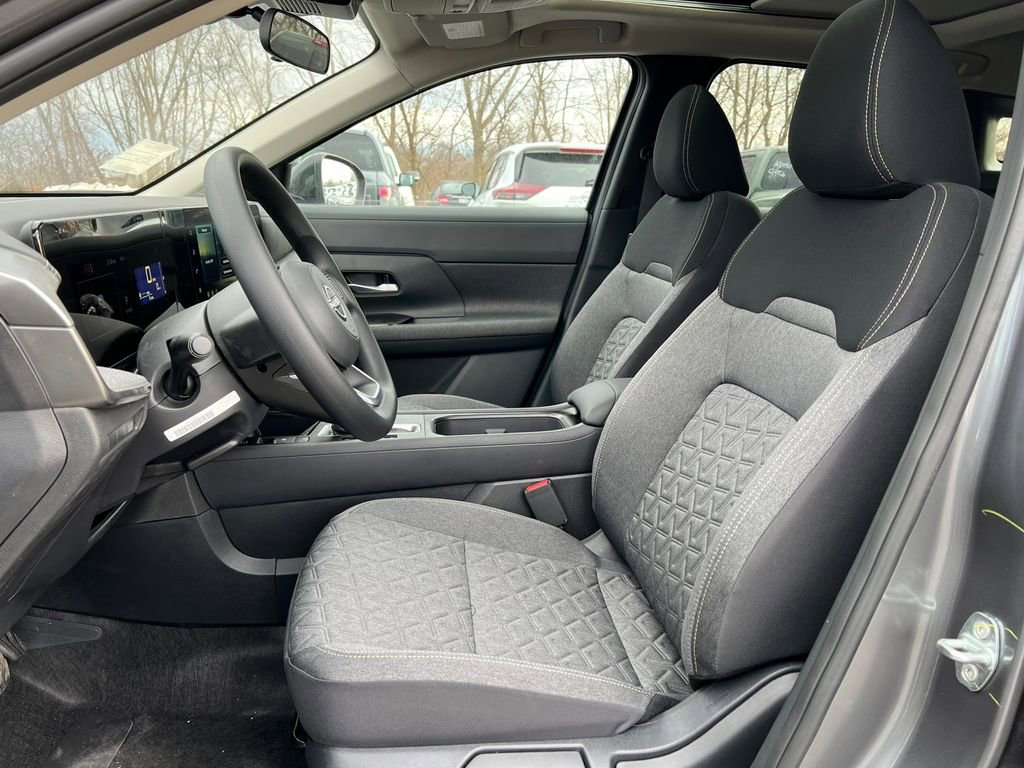 New 2026 Nissan Kicks SV w/ SV Premium Package image 4