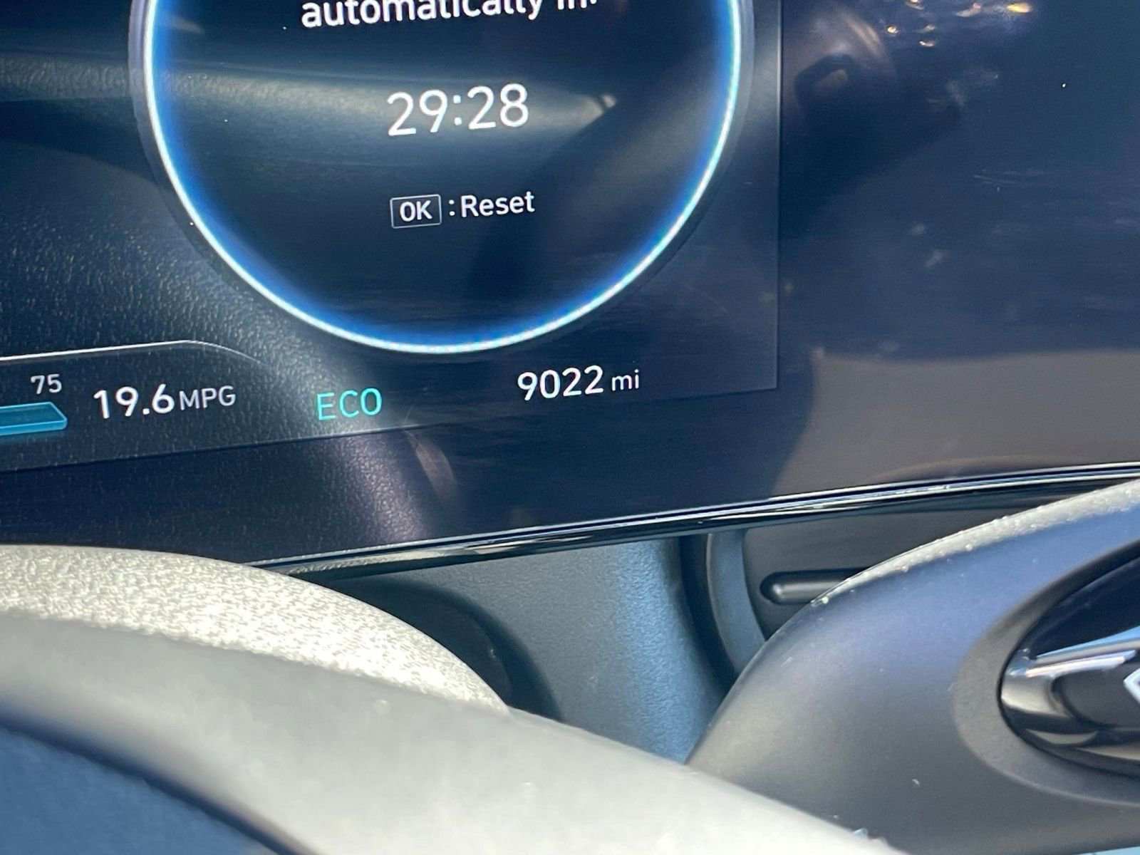 Used 2025 Hyundai Elantra Limited image 40