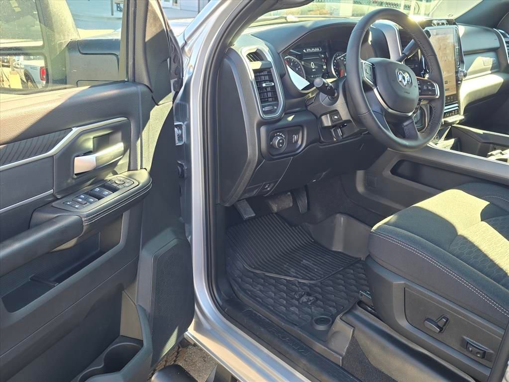 New 2026 RAM 2500 Big Horn AWD/4WD image 4
