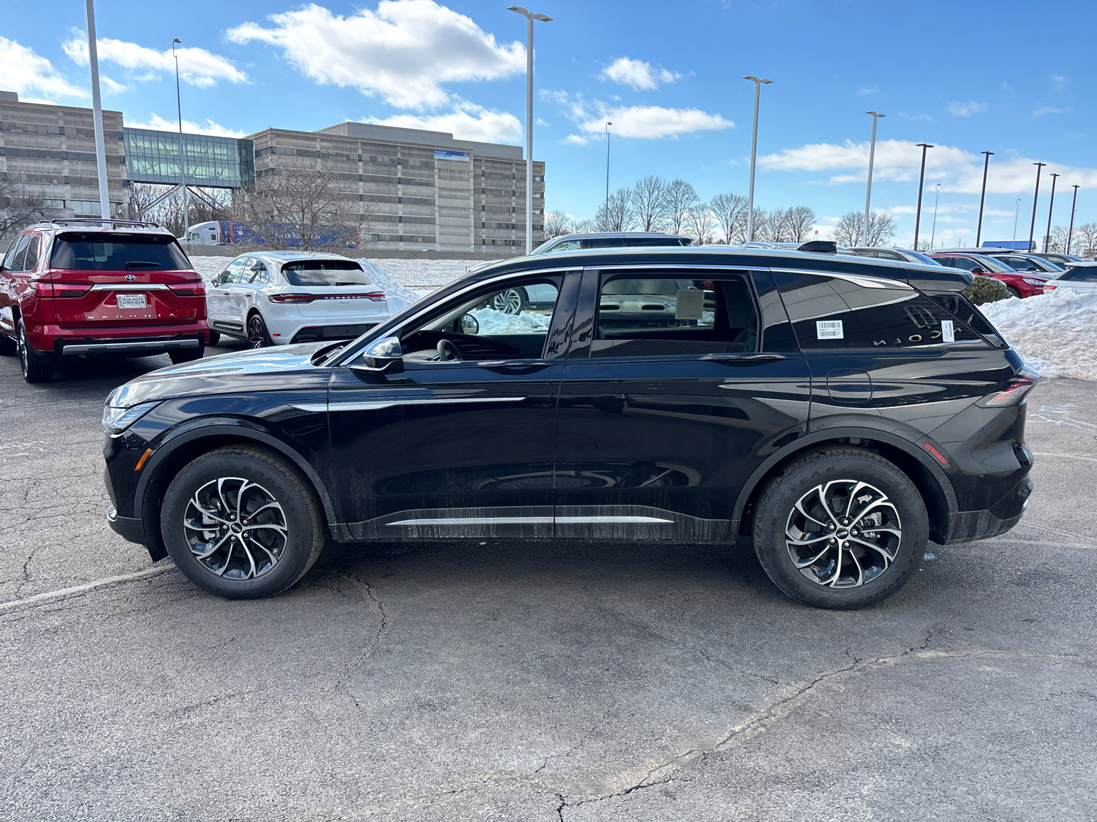 New 2026 Lincoln Nautilus Premier image 4