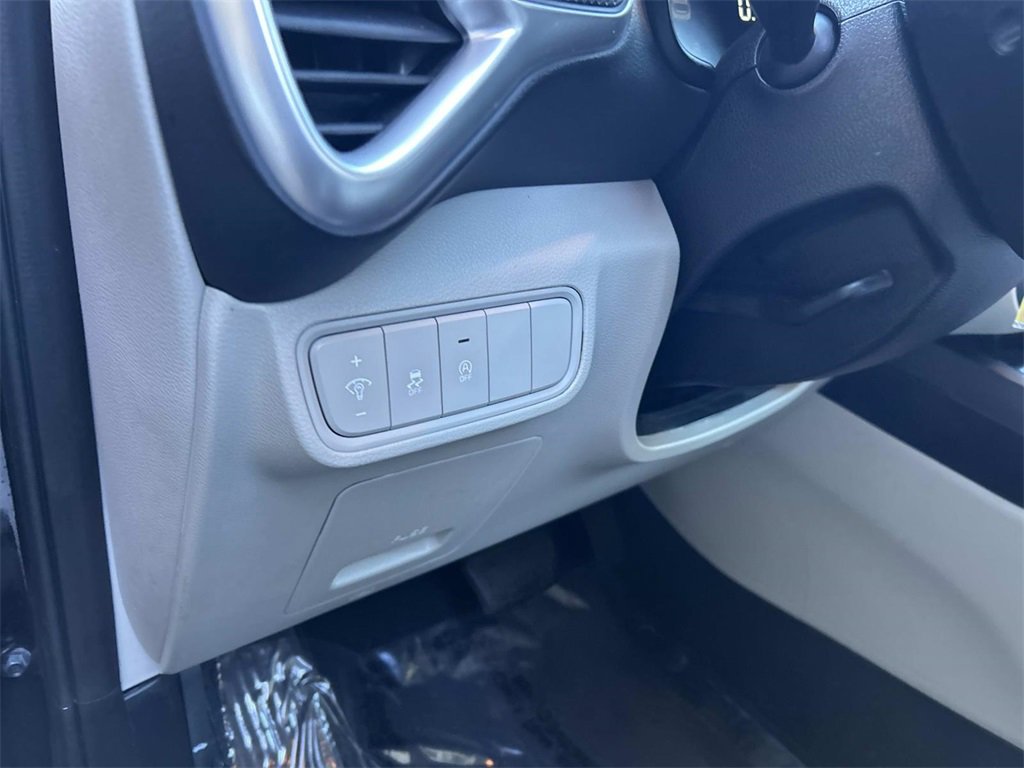 Used 2025 Kia Soul LX w/ LX Technology Package image 19