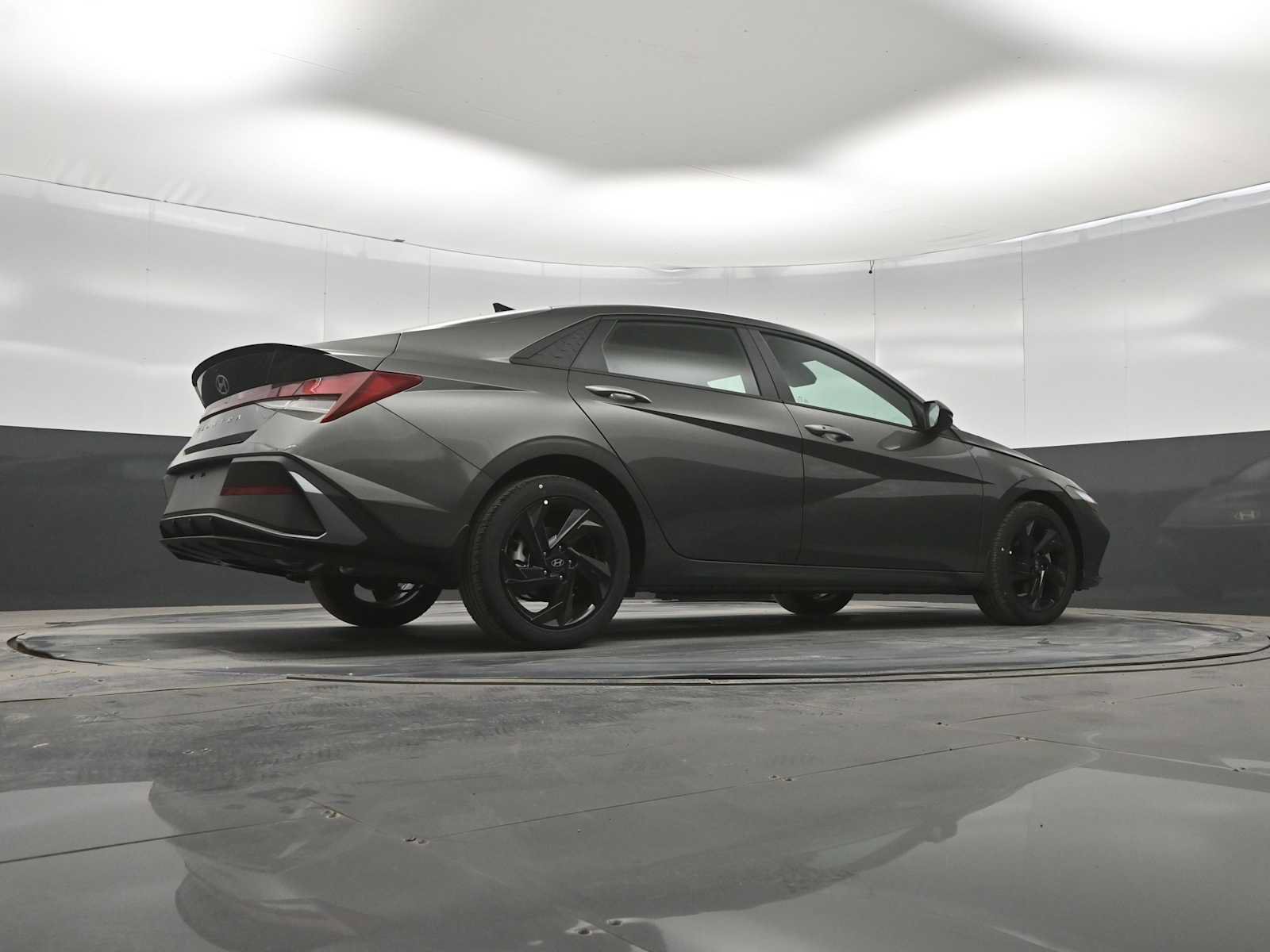 New 2026 Hyundai Elantra Sport FWD image 40