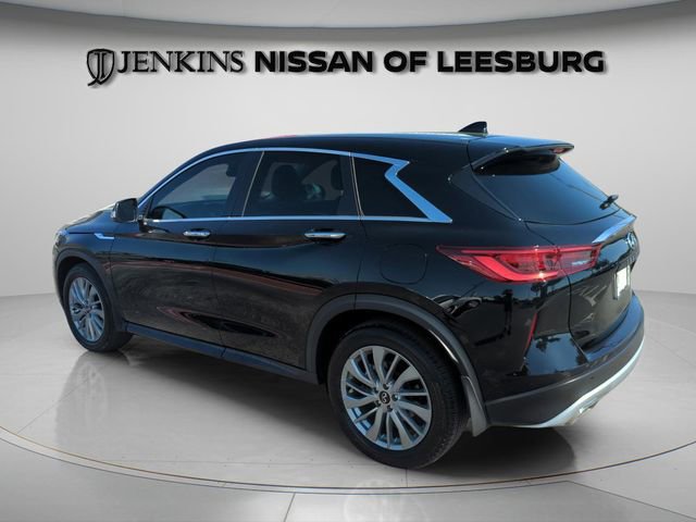Used 2023 INFINITI QX50 Pure image 9