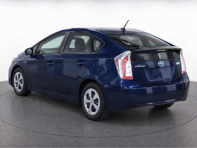Used 2015 Toyota Prius Two FWD image 3