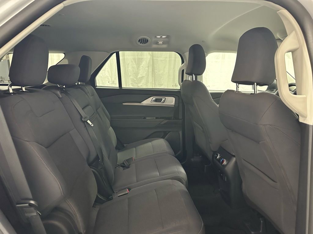 Used 2025 Ford Explorer Active image 59
