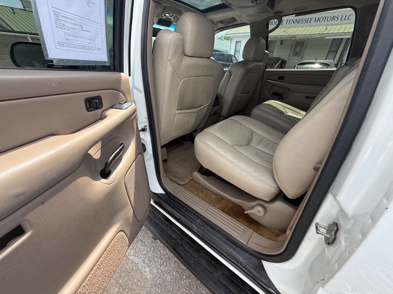 Used 2004 GMC Yukon XL SLT w/ Preferred Equipment Group RWD image 15