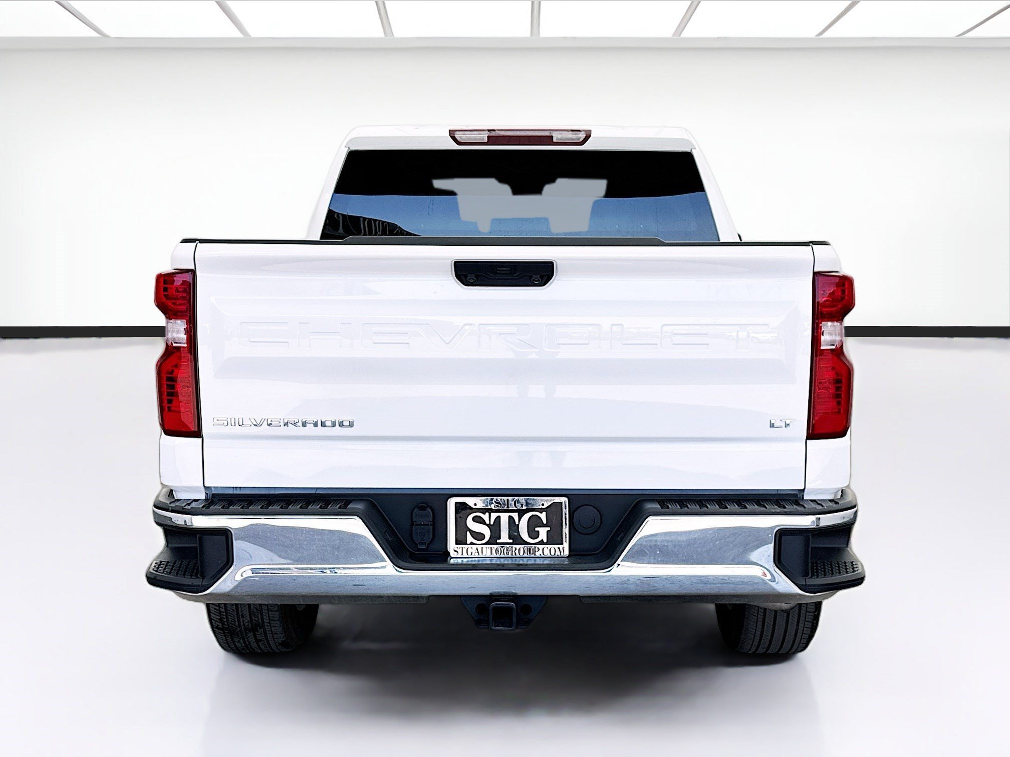 Used 2024 Chevrolet Silverado 1500 LT AWD/4WD image 5