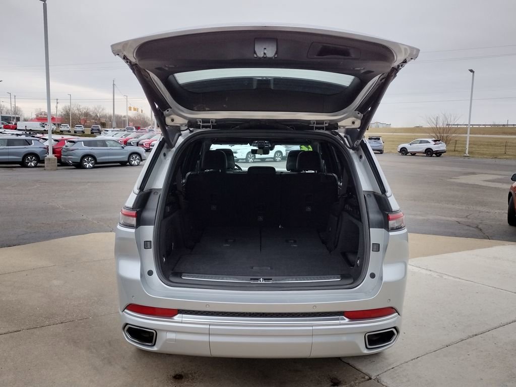 Used 2022 Jeep Grand Cherokee L Summit image 16