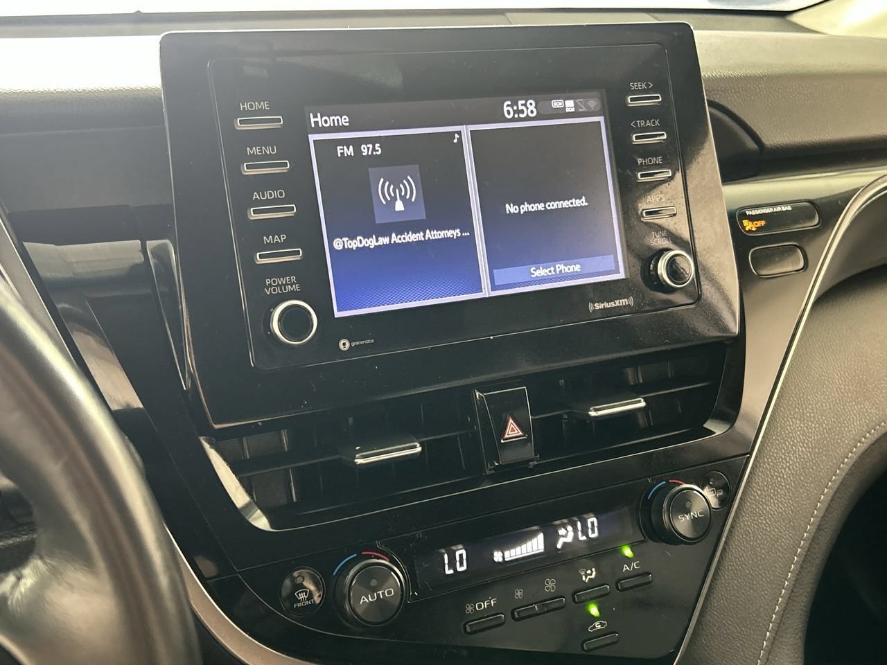 Used 2024 Toyota Camry SE FWD image 17