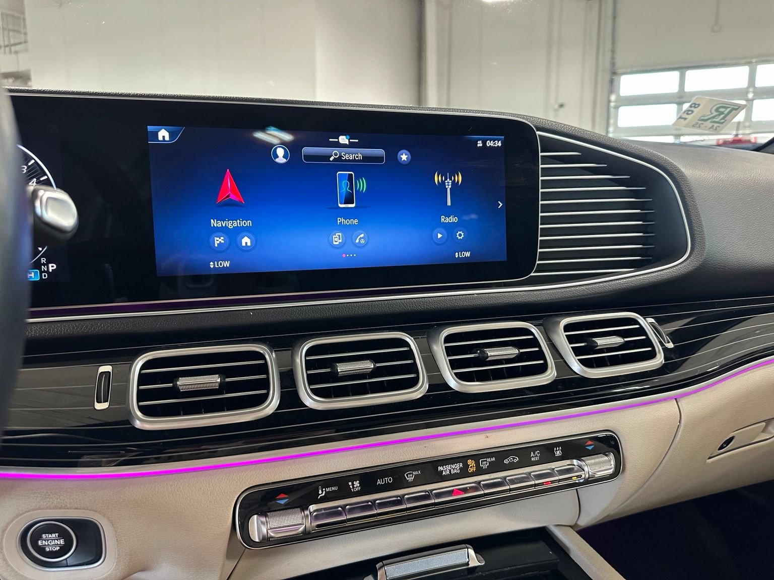 Used 2024 Mercedes-Benz GLE 450e 4MATIC image 23