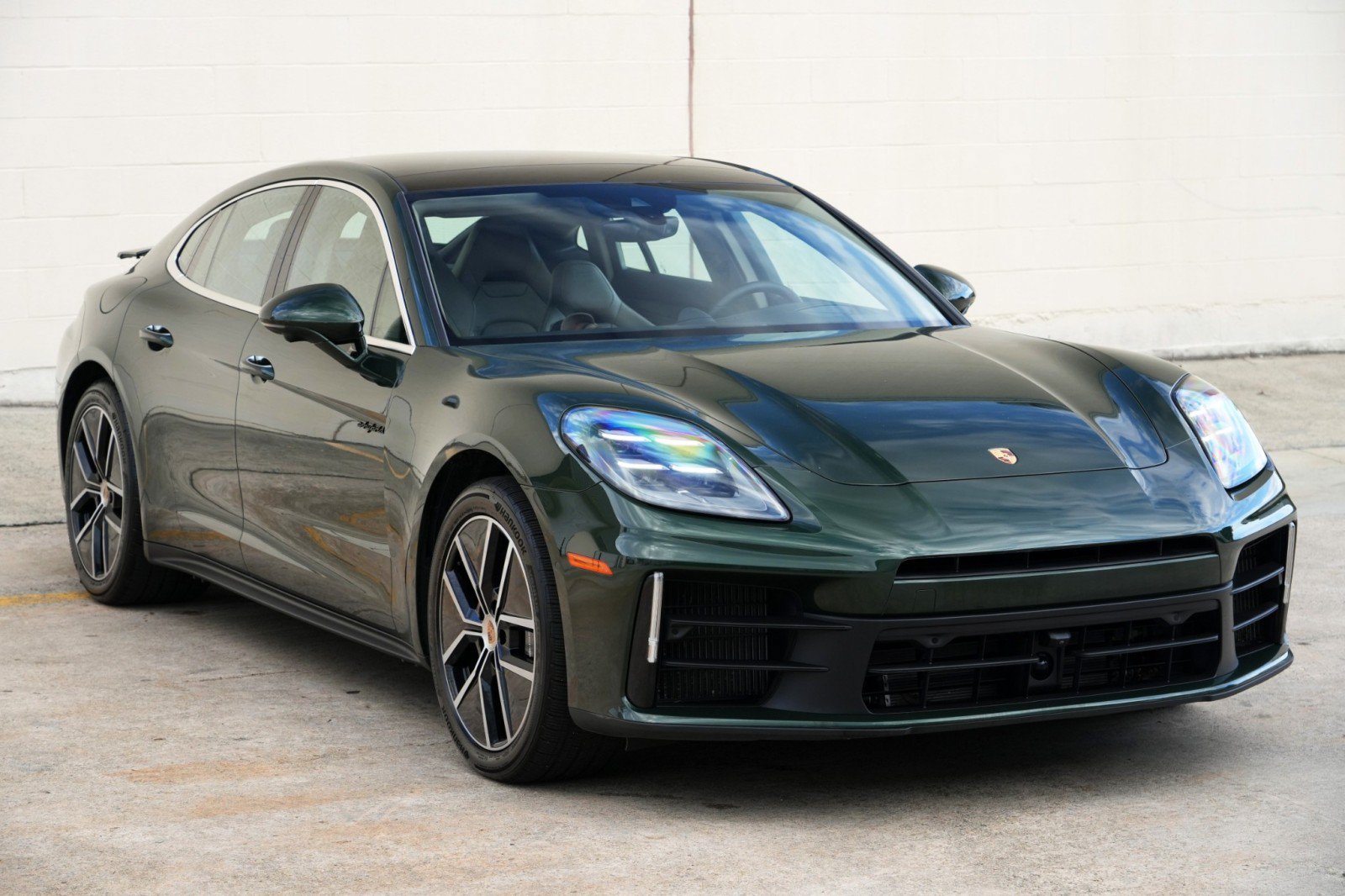 Used 2025 Porsche Panamera 4S w/ Premium Package AWD/4WD image 64