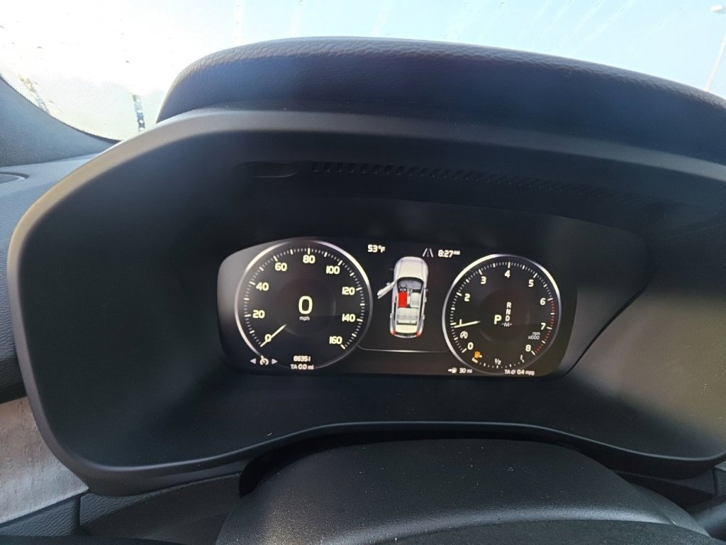 Used 2019 Volvo XC40 T4 Inscription FWD image 16