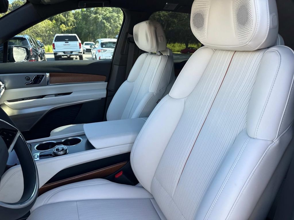 New 2026 Cadillac Vistiq Luxury image 22