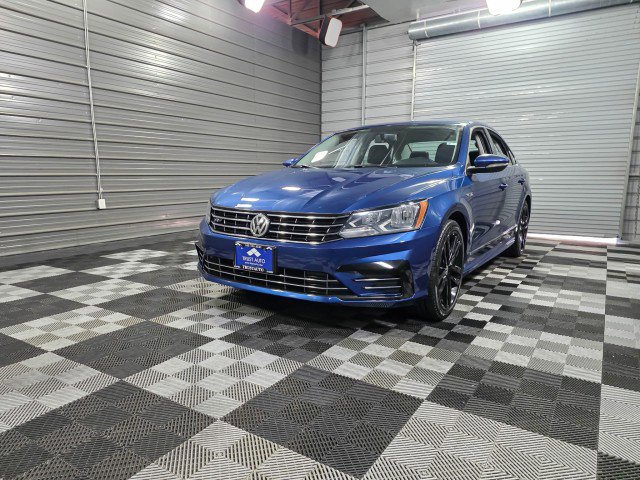 Used 2017 Volkswagen Passat 1.8T R-Line image 41