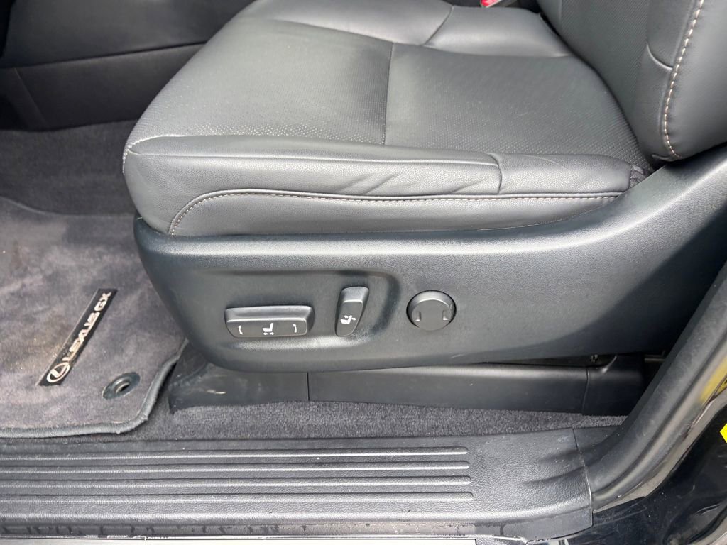 Used 2023 Lexus GX 460 Premium w/ Premium Package AWD/4WD image 28