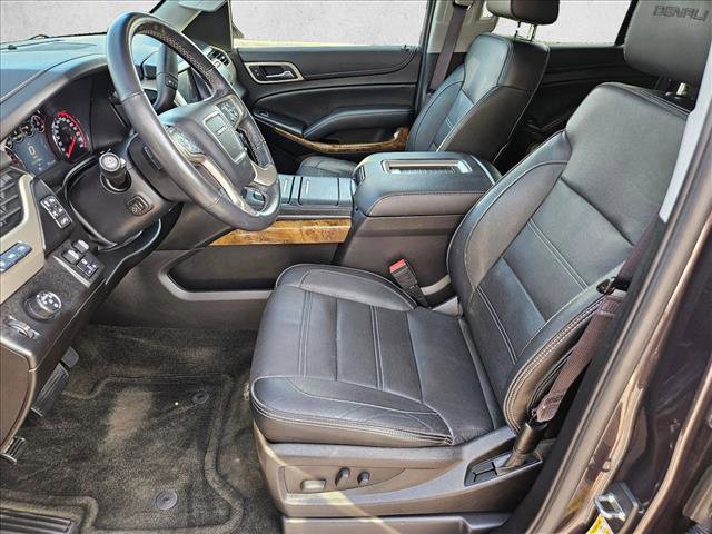 Used 2016 GMC Yukon Denali w/ Open Road Package RWD image 16