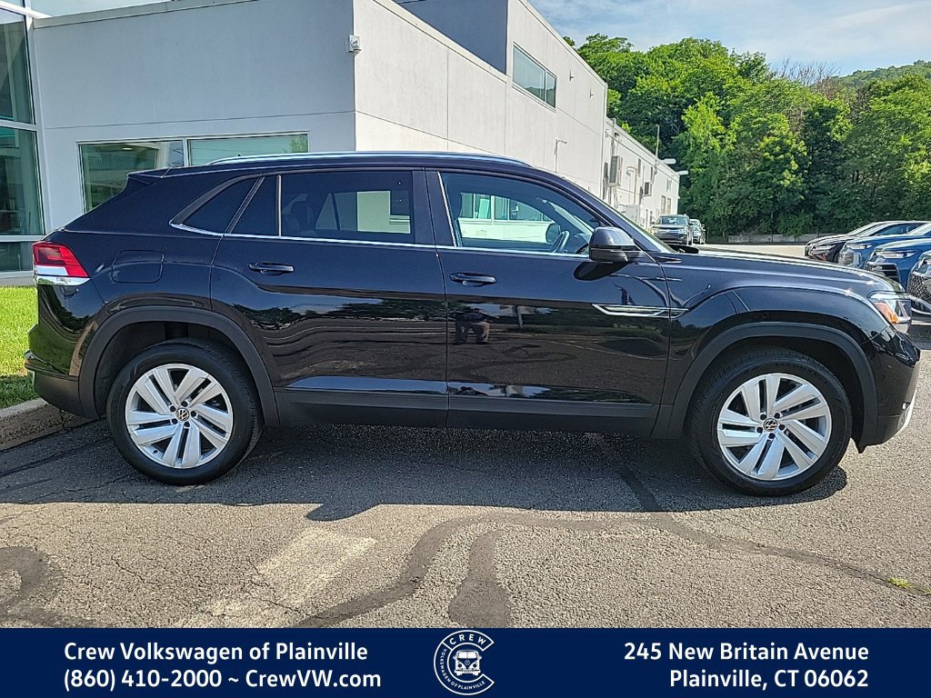 Certified 2023 Volkswagen Atlas Cross Sport SE w/ Panoramic Sunroof Package AWD/4WD image 33