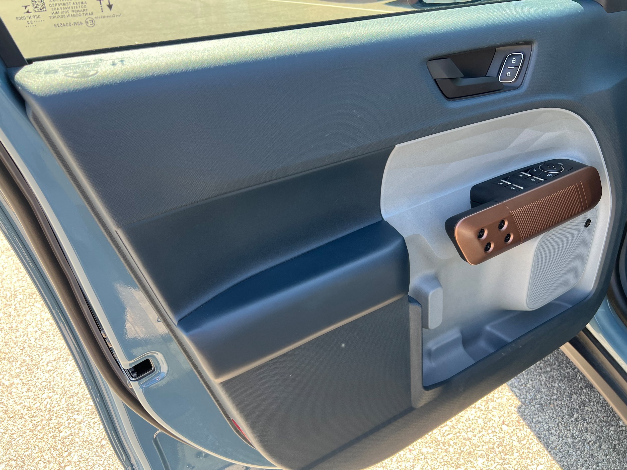 Used 2022 Ford Maverick Lariat w/ Lariat Luxury Package FWD image 16
