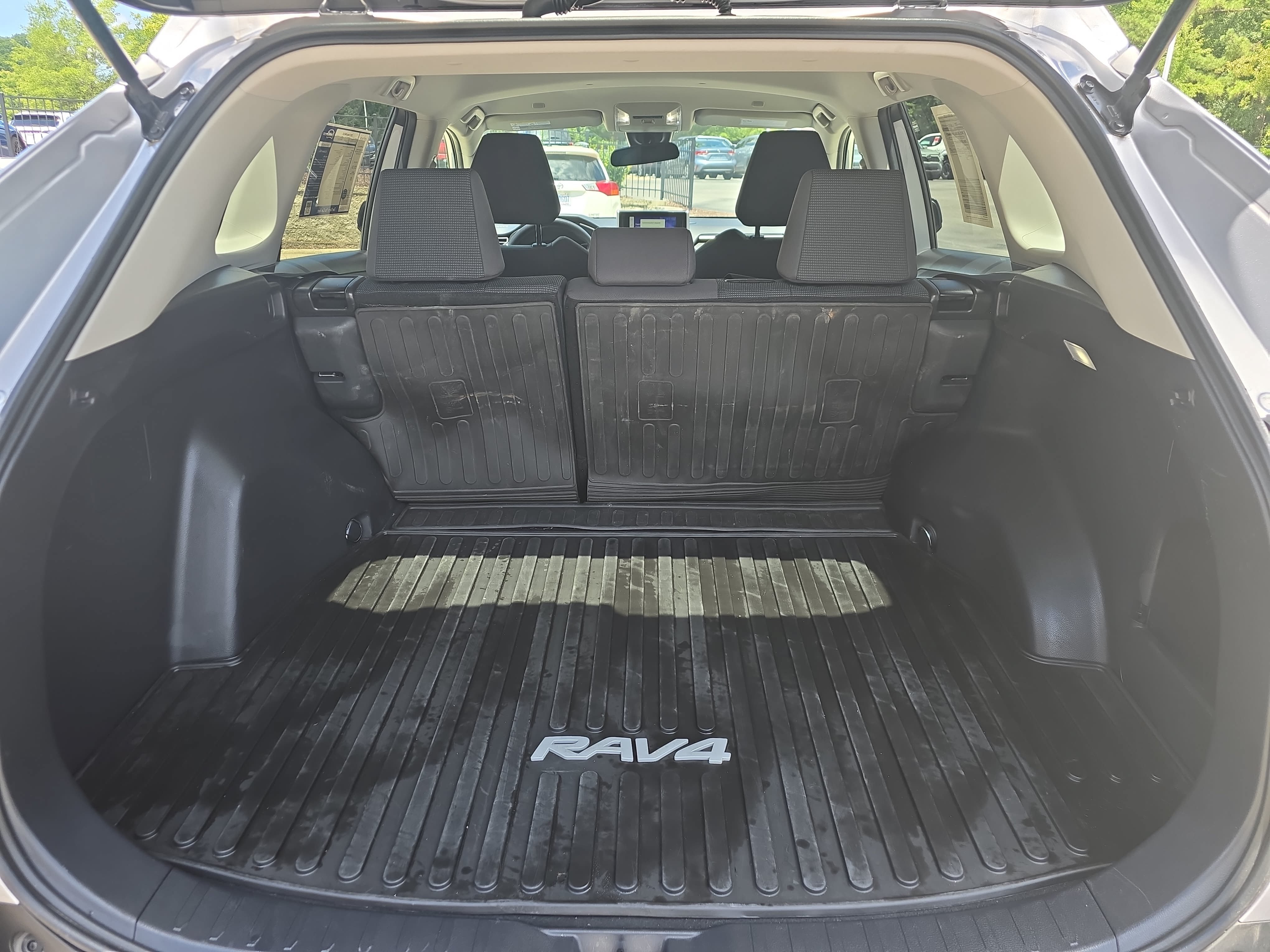 Certified 2023 Toyota RAV4 LE FWD image 13
