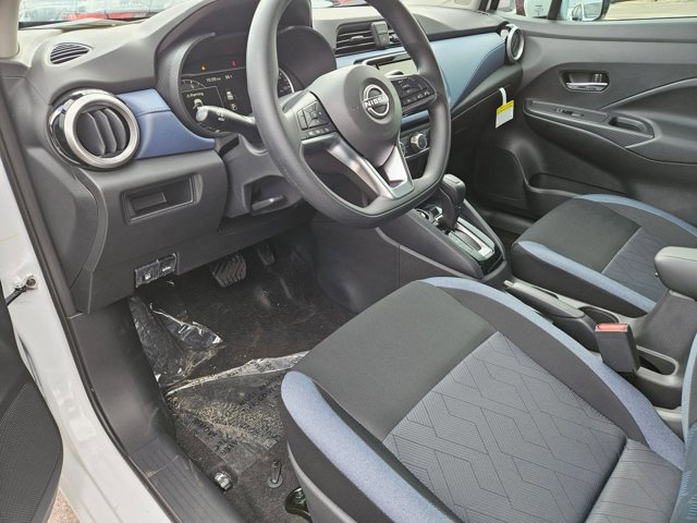 New 2025 Nissan Versa SV w/ Trunk Package FWD video 3