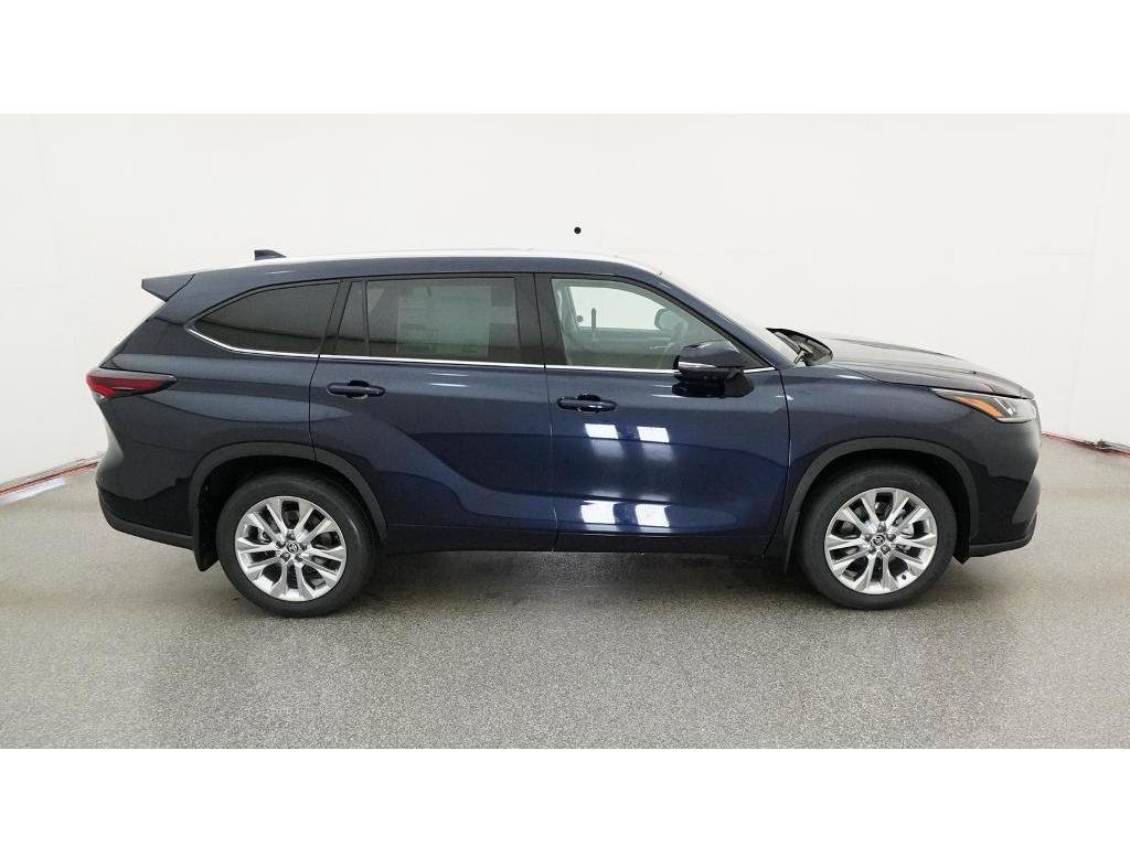 New 2026 Toyota Highlander Limited AWD/4WD image 11