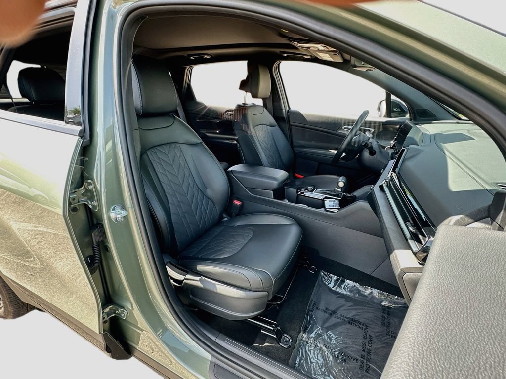 Certified 2025 Kia Sportage X-Line w/ Premium Package AWD/4WD image 28