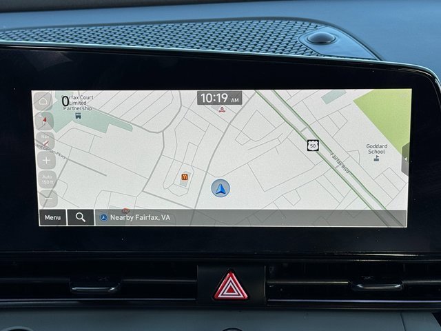 Used 2024 Hyundai Elantra Limited image 5