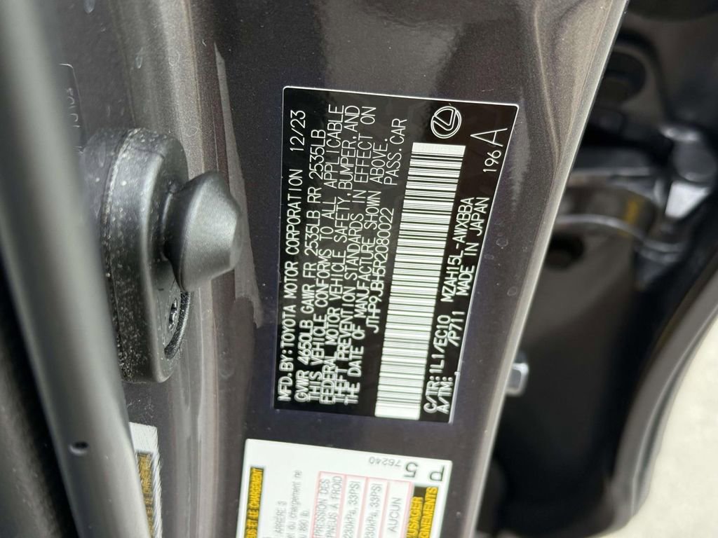 Used 2024 Lexus UX 250h AWD w/ Premium Package image 33