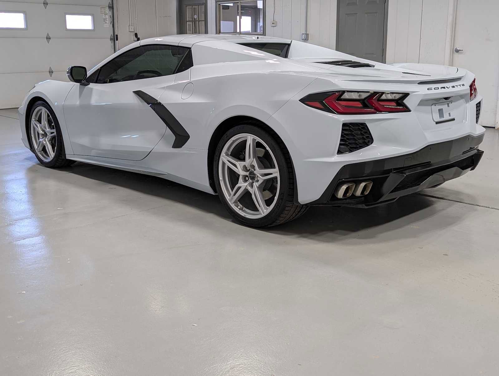 Used 2022 Chevrolet Corvette Stingray Premium Conv w/ Battery Protection Package image 11