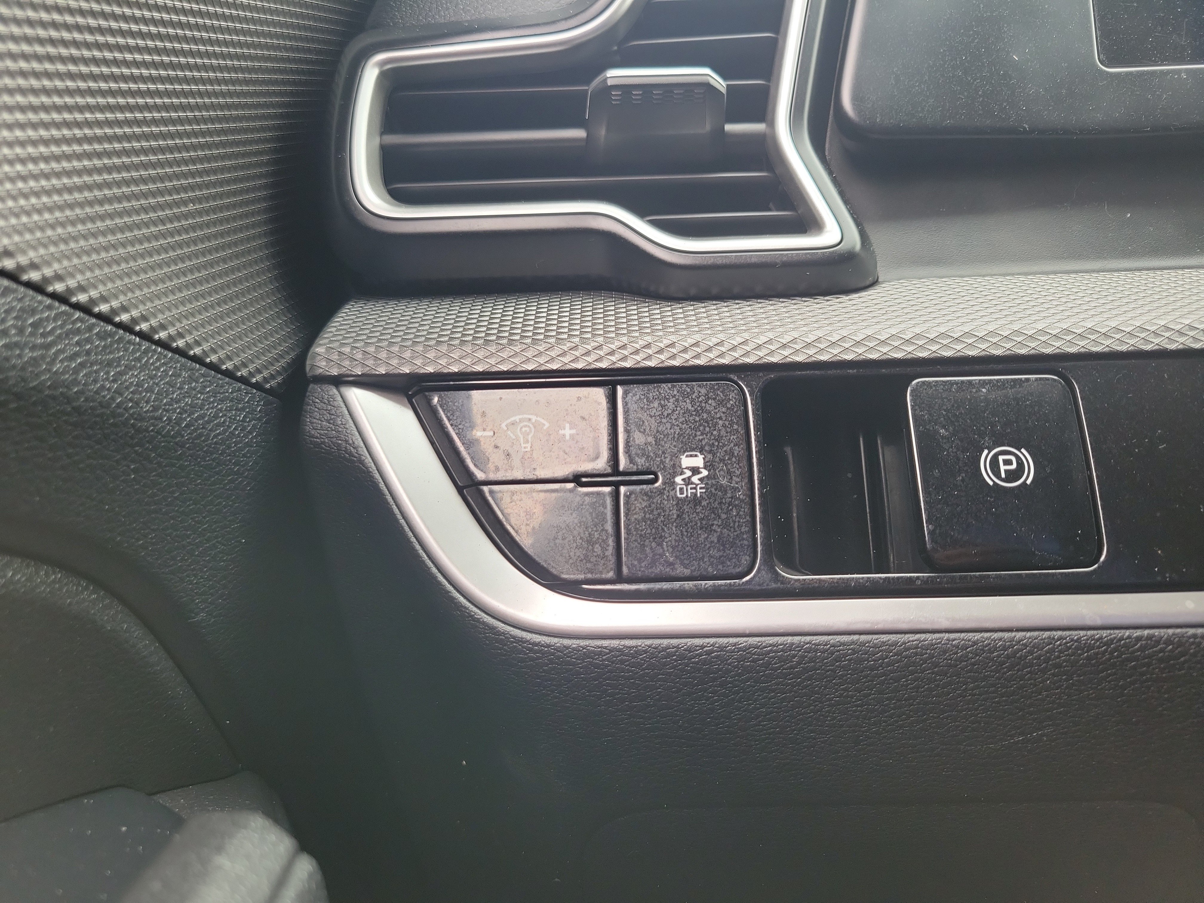 Used 2023 Kia Sportage LX FWD image 32