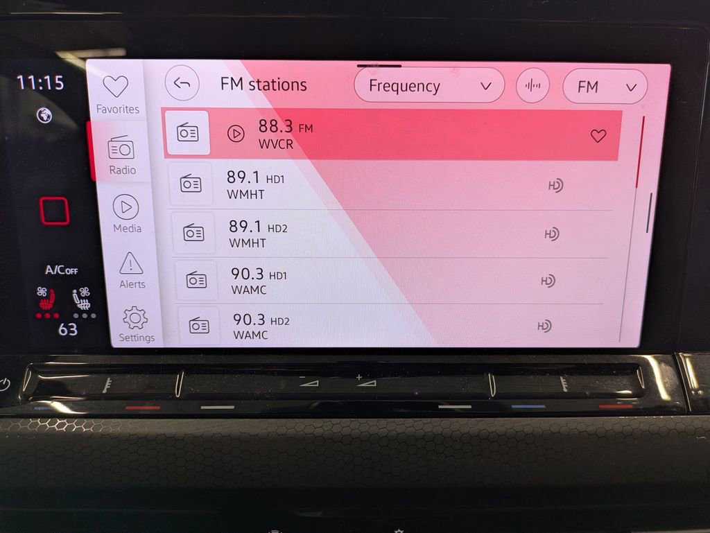 Used 2024 Volkswagen GTI SE image 33